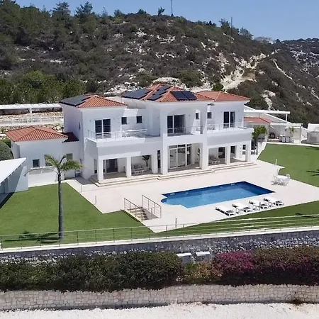 Panorama Palace - The Seaviews In Cyprus * Peja