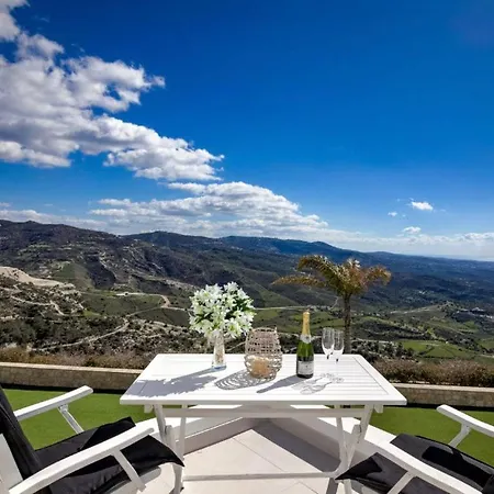 别墅 Panorama Palace - The Seaviews In Cyprus