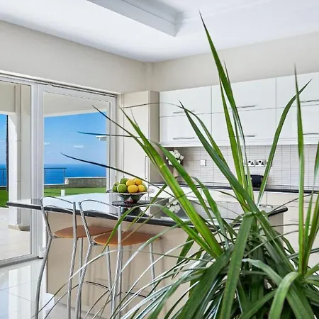 Panorama Palace - The Seaviews In Cyprus Villa